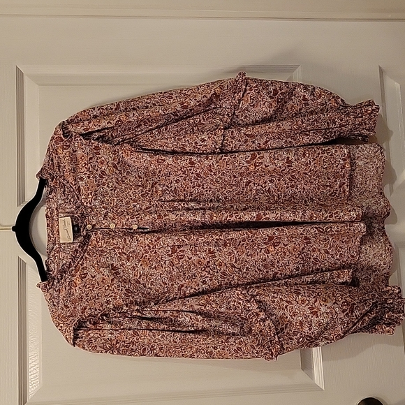 Peasant style Top by Universal Thread - Picture 1 of 10